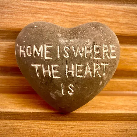 Schoene Aussichten Mitten In - Il Sole * Berlín